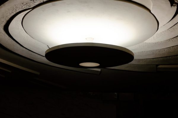 Modern Acrylic LED Recessed Ceiling Light: Curved Elegance Photo LED recessed ceiling light